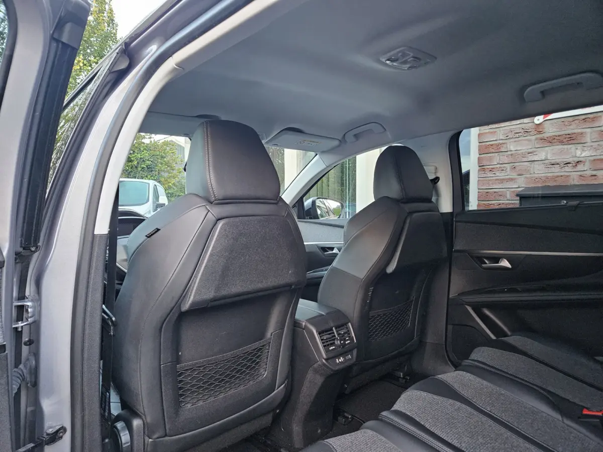 1.2 PureTech Crossway 7-Zitplaatsen! Camera! Carplay! Airco! Navigatie! Cruise Control! Nette Auto!
