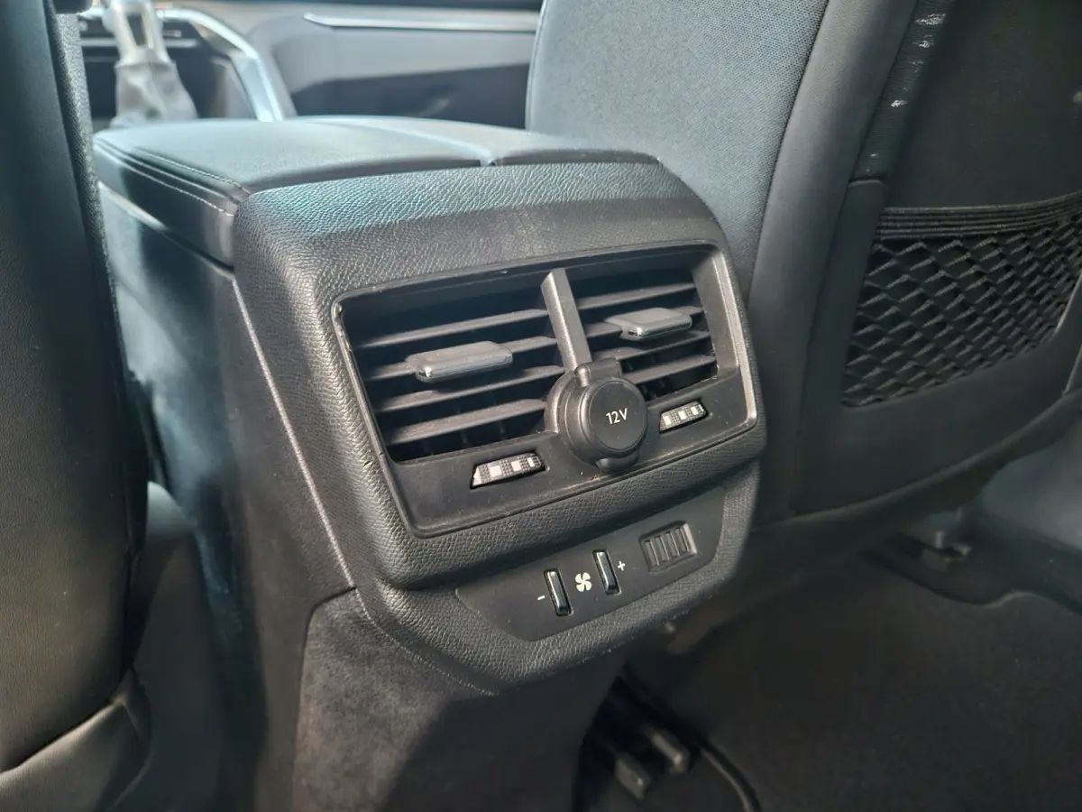 1.2 PureTech Crossway 7-Zitplaatsen! Camera! Carplay! Airco! Navigatie! Cruise Control! Nette Auto!