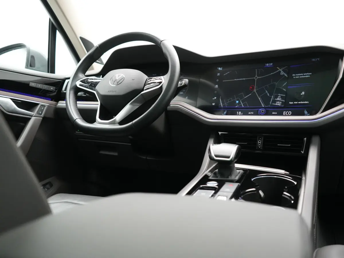 3.0 TSi eHybrid 4MOTION PHEV 381pk Dealer O.H. | SOH 91,3% | Trekhaak Af Fabriek | Luchtvering | Panodak | Adaptive Cruise | Dynaudio | 360 Camera | Head Up | Lederen Comfortstoelen Memory &