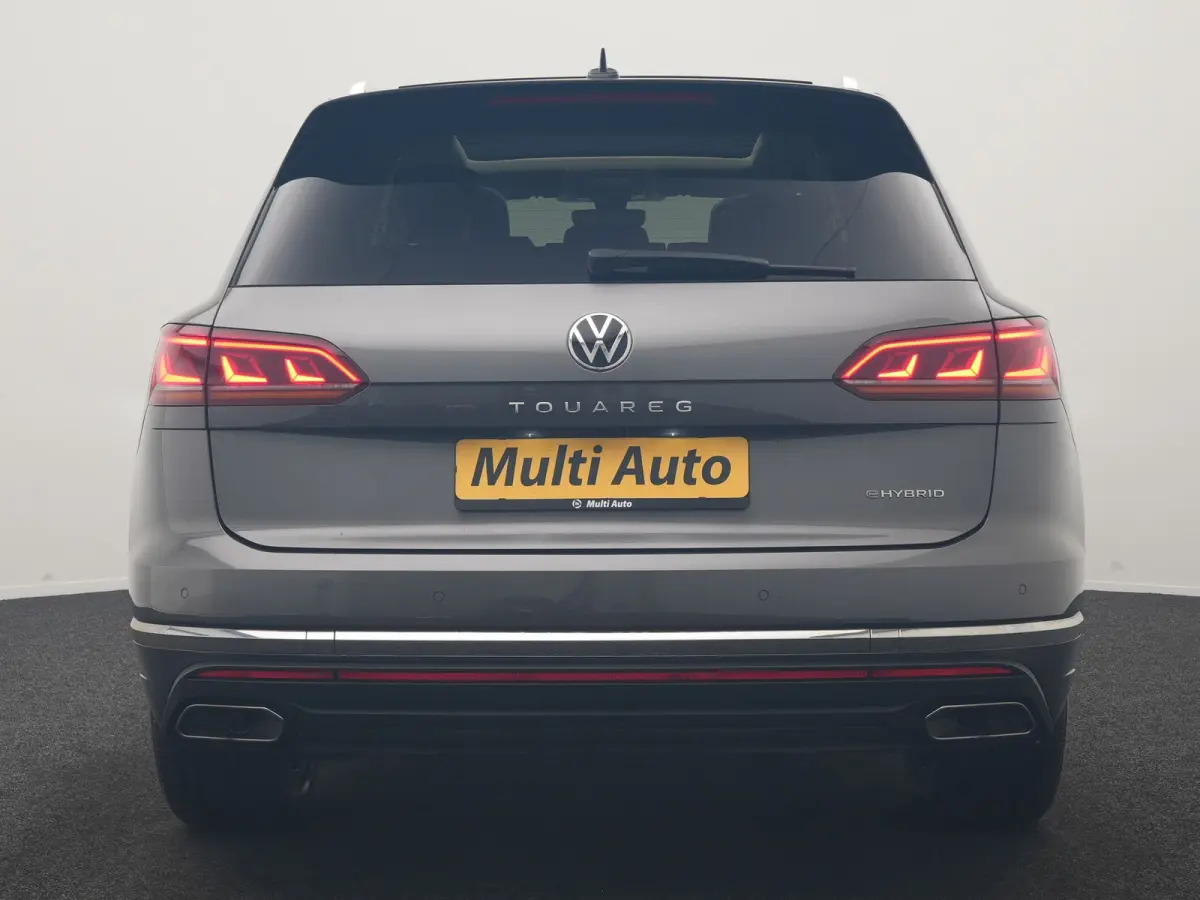 3.0 TSi eHybrid 4MOTION PHEV 381pk Dealer O.H. | SOH 91,3% | Trekhaak Af Fabriek | Luchtvering | Panodak | Adaptive Cruise | Dynaudio | 360 Camera | Head Up | Lederen Comfortstoelen Memory &