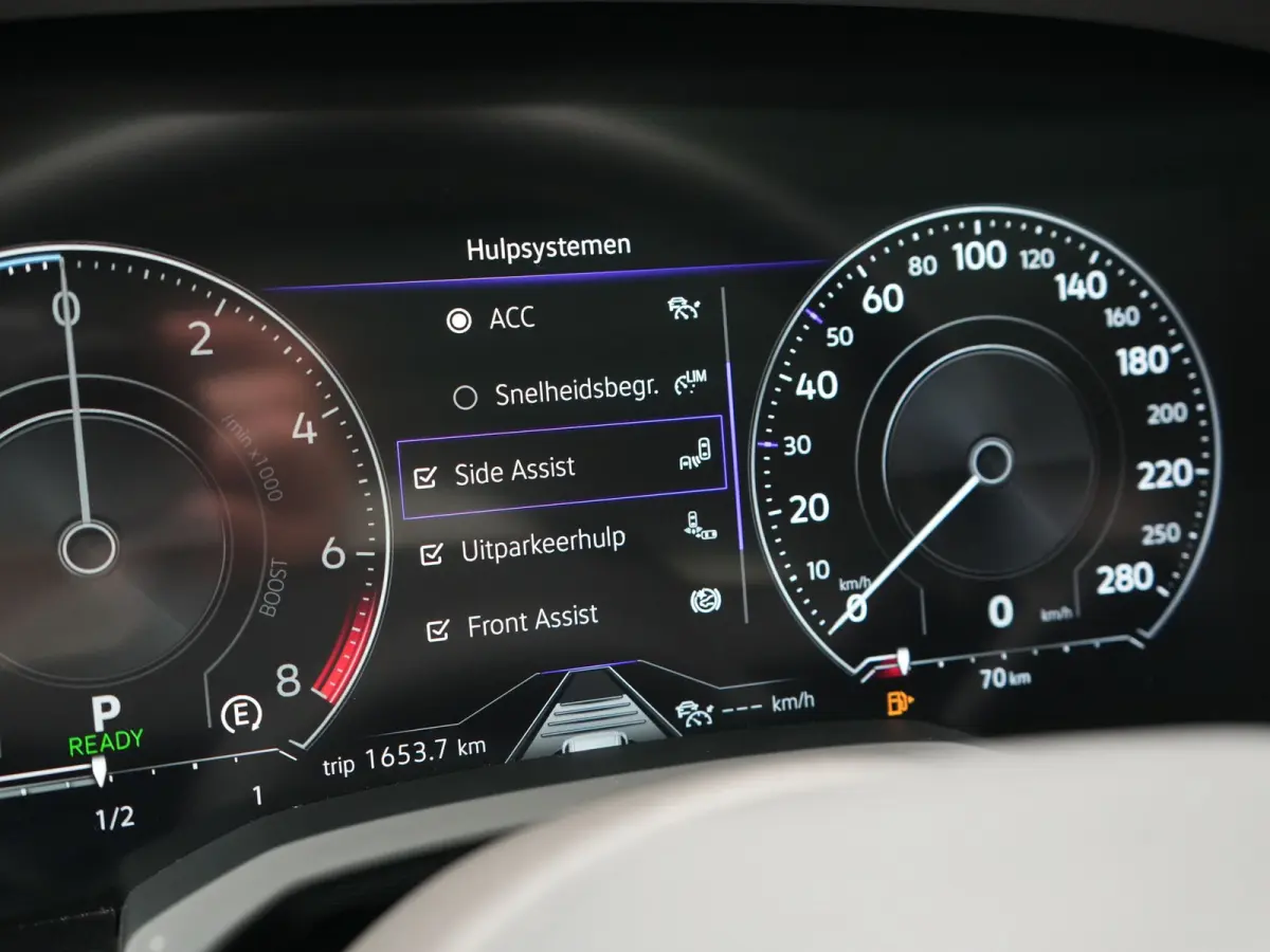3.0 TSi eHybrid 4MOTION PHEV 381pk Dealer O.H. | SOH 91,3% | Trekhaak Af Fabriek | Luchtvering | Panodak | Adaptive Cruise | Dynaudio | 360 Camera | Head Up | Lederen Comfortstoelen Memory &