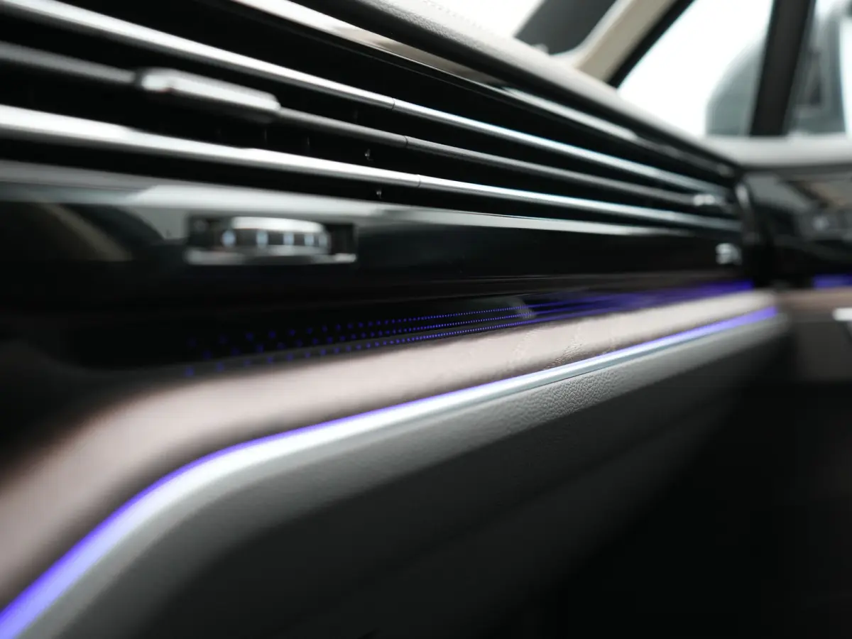 3.0 TSi eHybrid 4MOTION PHEV 381pk Dealer O.H. | SOH 91,3% | Trekhaak Af Fabriek | Luchtvering | Panodak | Adaptive Cruise | Dynaudio | 360 Camera | Head Up | Lederen Comfortstoelen Memory &