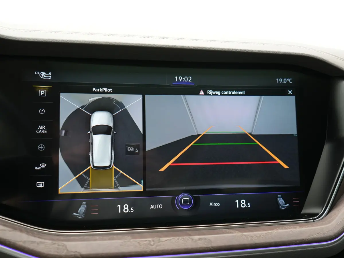 3.0 TSi eHybrid 4MOTION PHEV 381pk Dealer O.H. | SOH 91,3% | Trekhaak Af Fabriek | Luchtvering | Panodak | Adaptive Cruise | Dynaudio | 360 Camera | Head Up | Lederen Comfortstoelen Memory &