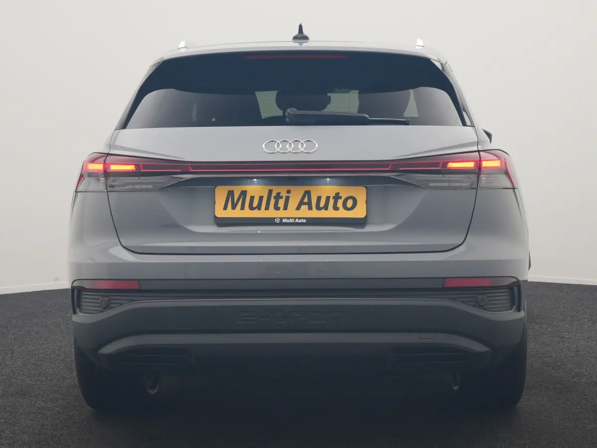 40 Edition 77 kWh 204pk Dealer O.H. | Adaptive Cruise | Head Up | Camera | Sportstoelen Memory & Verwarmd | Stuur Verwarmd | Apple Carplay | Navigatie | DAB | 19"L.M |