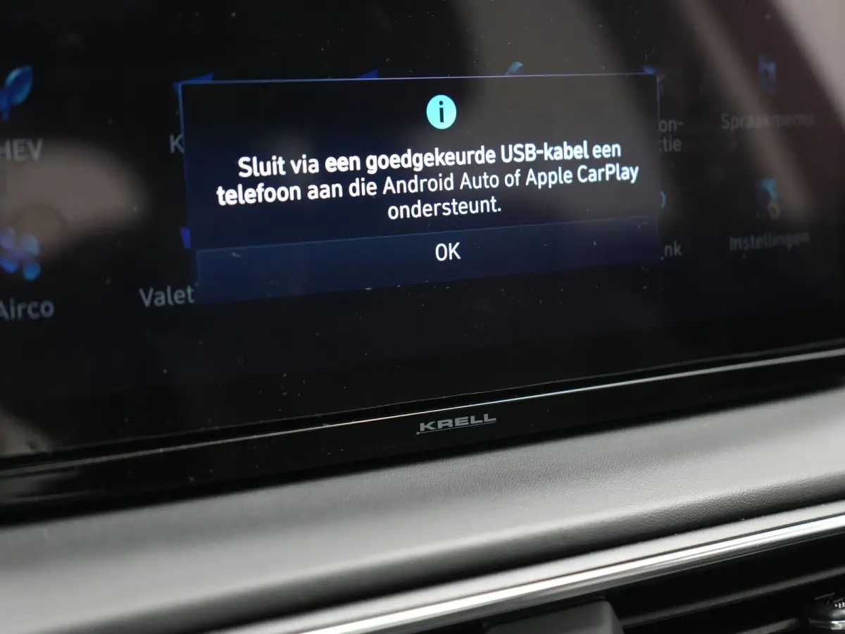 1.6 T-GDI PHEV Premium Sky 7 Persoons 266pk Dealer O.H. | SOH 97,1% | Trekhaak Af Fabriek | Panodak | Adaptive Cruise | Head Up | 360 Camera | Lederen Sportstoelen Memory & Ventilatie | BLIS