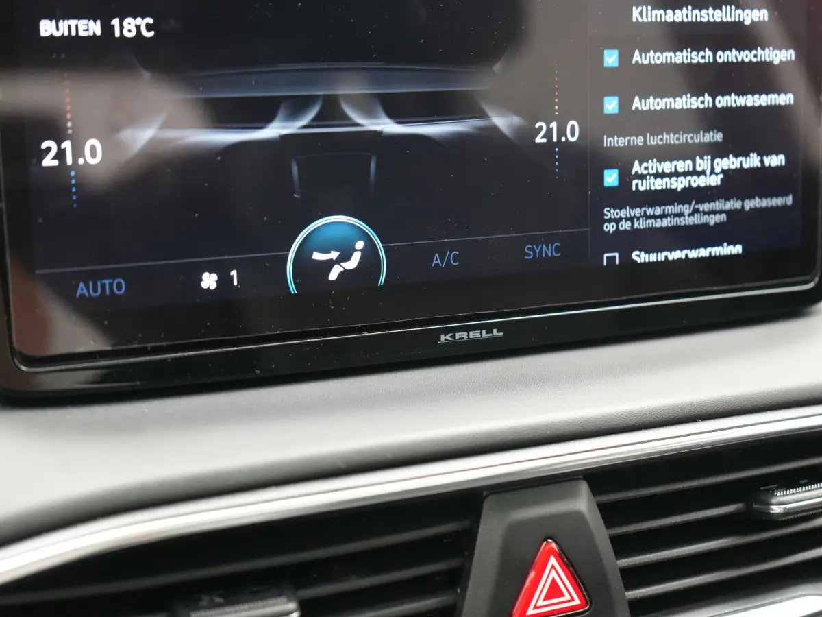 1.6 T-GDI PHEV Premium Sky 7 Persoons 266pk Dealer O.H. | SOH 97,1% | Trekhaak Af Fabriek | Panodak | Adaptive Cruise | Head Up | 360 Camera | Lederen Sportstoelen Memory & Ventilatie | BLIS