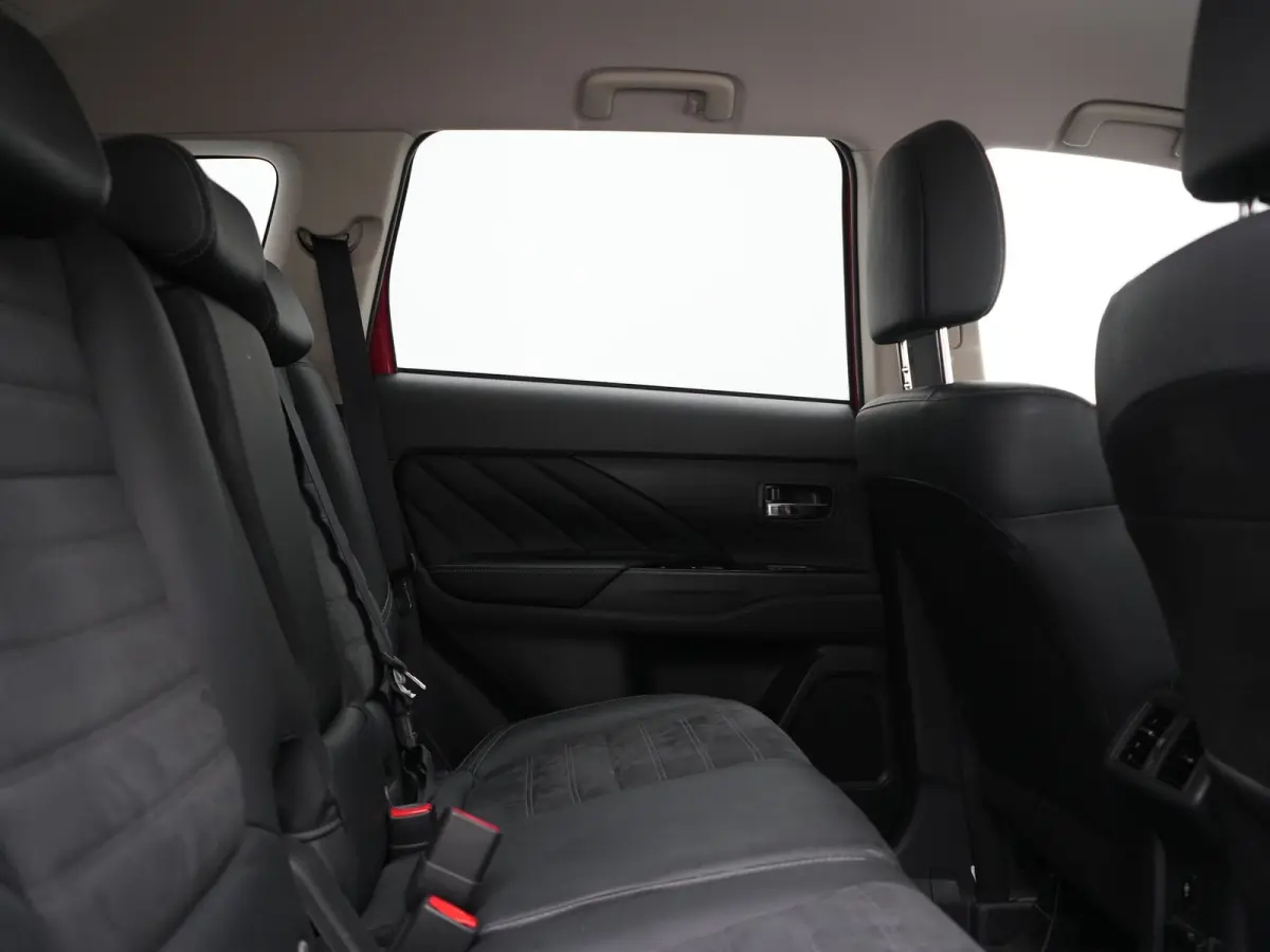 2.4 PHEV Intense 225pk Dealer O.H. | Adaptive Cruise | 360 Camera | Alcantara Sportstoelen Verwarmd | BLIS | Keyless | Stuur Verwarmd | Apple Carplay | DAB | Plug In Hybrid |