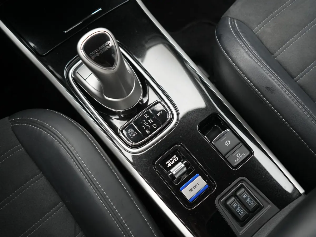 2.4 PHEV Intense 225pk Dealer O.H. | Adaptive Cruise | 360 Camera | Alcantara Sportstoelen Verwarmd | BLIS | Keyless | Stuur Verwarmd | Apple Carplay | DAB | Plug In Hybrid |