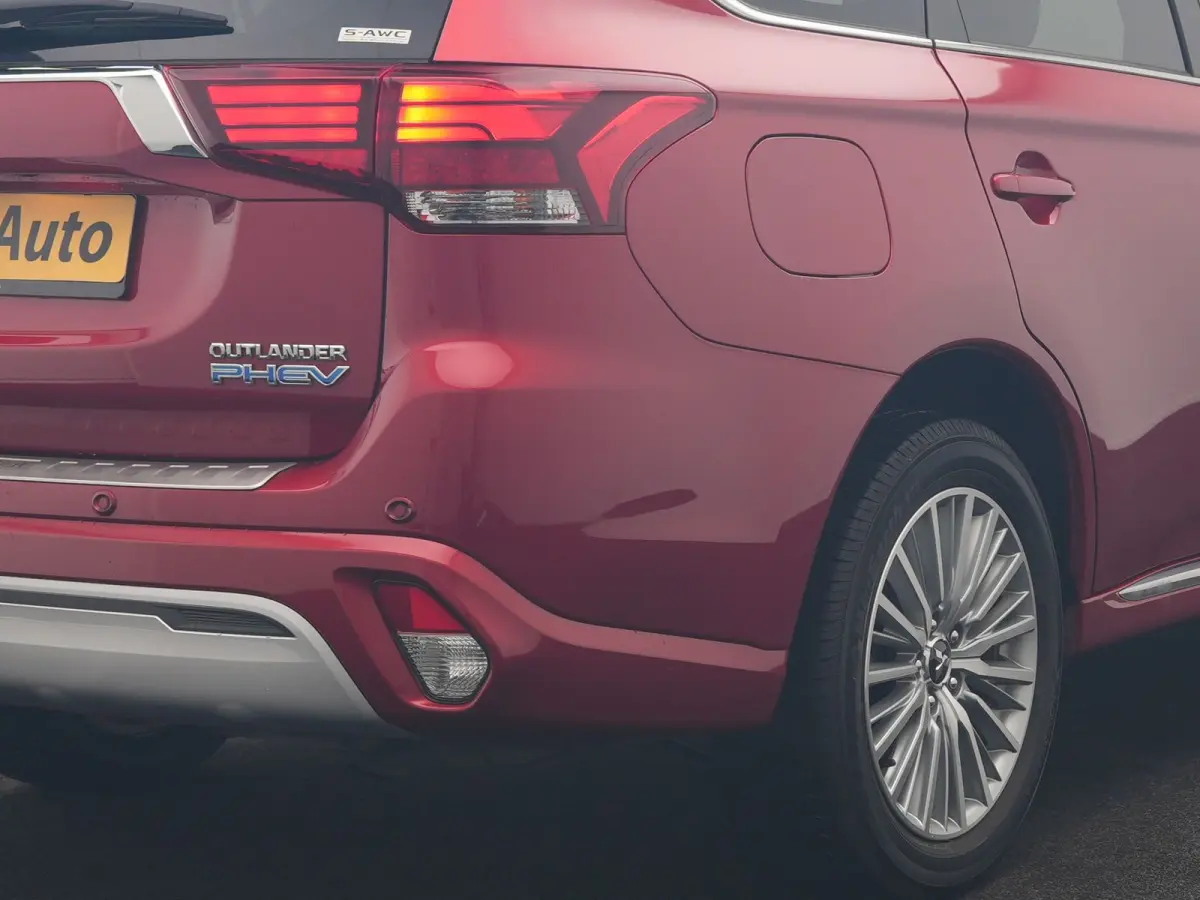 2.4 PHEV Intense 225pk Dealer O.H. | Adaptive Cruise | 360 Camera | Alcantara Sportstoelen Verwarmd | BLIS | Keyless | Stuur Verwarmd | Apple Carplay | DAB | Plug In Hybrid |