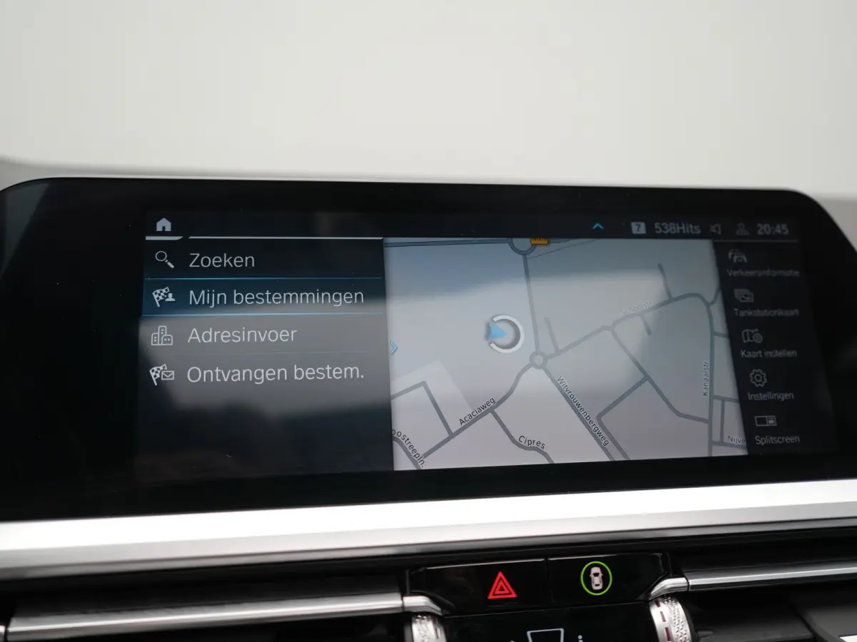 320e Sportline PHEV Dealer O.H. | SOH 95,4% | Panodak | Adaptive Cruise | Camera | Sfeerverlichting | Sportstoelen Verwarmd | BLIS | Apple Carplay | Navigatie | DAB | Plug In Hybrid |