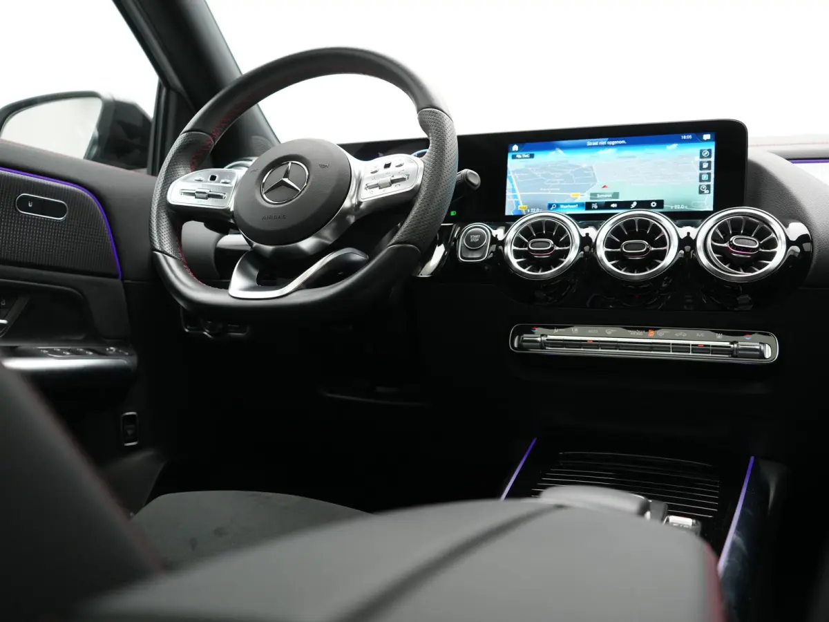 250 AMG Line 67 kWh 190pk Dealer O.H. | Panodak | Camera | Sfeerverlichting | Alcantara Sportstoelen Verwarmd | BLIS | Keyless | Apple Carplay | Cruise Control | Navigatie | DAB | Virtual |