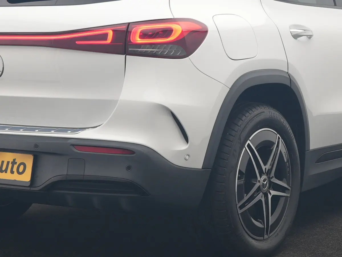 250 AMG Line 67 kWh 190pk Dealer O.H. | Panodak | Camera | Sfeerverlichting | Alcantara Sportstoelen Verwarmd | BLIS | Keyless | Apple Carplay | Cruise Control | Navigatie | DAB | Virtual |