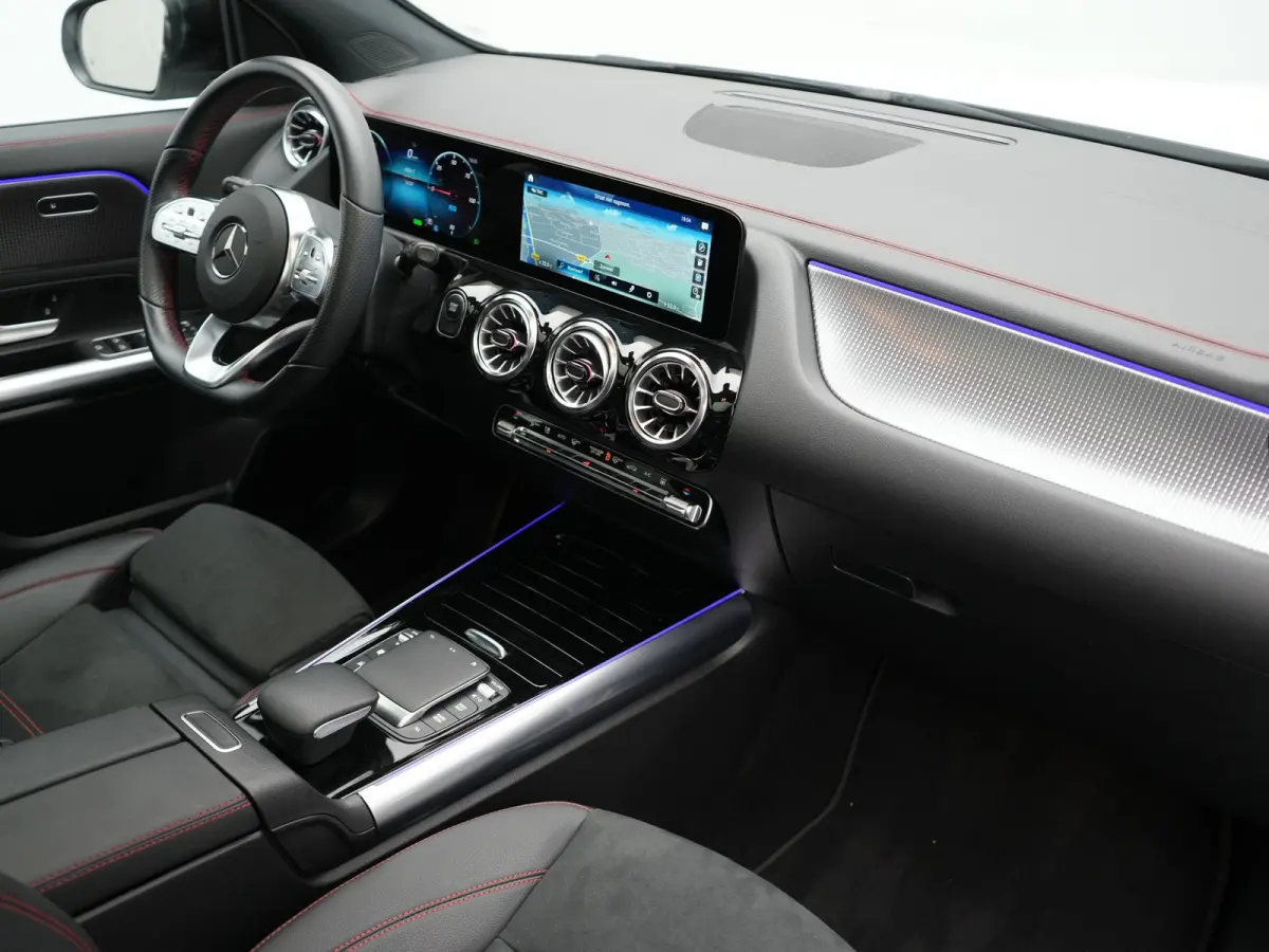 250 AMG Line 67 kWh 190pk Dealer O.H. | SOH 96,5% | | Panodak | Camera | Sfeerverlichting | Alcantara Sportstoelen Verwarmd | BLIS | Keyless | Apple Carplay | Cruise Control | Navigatie | DA