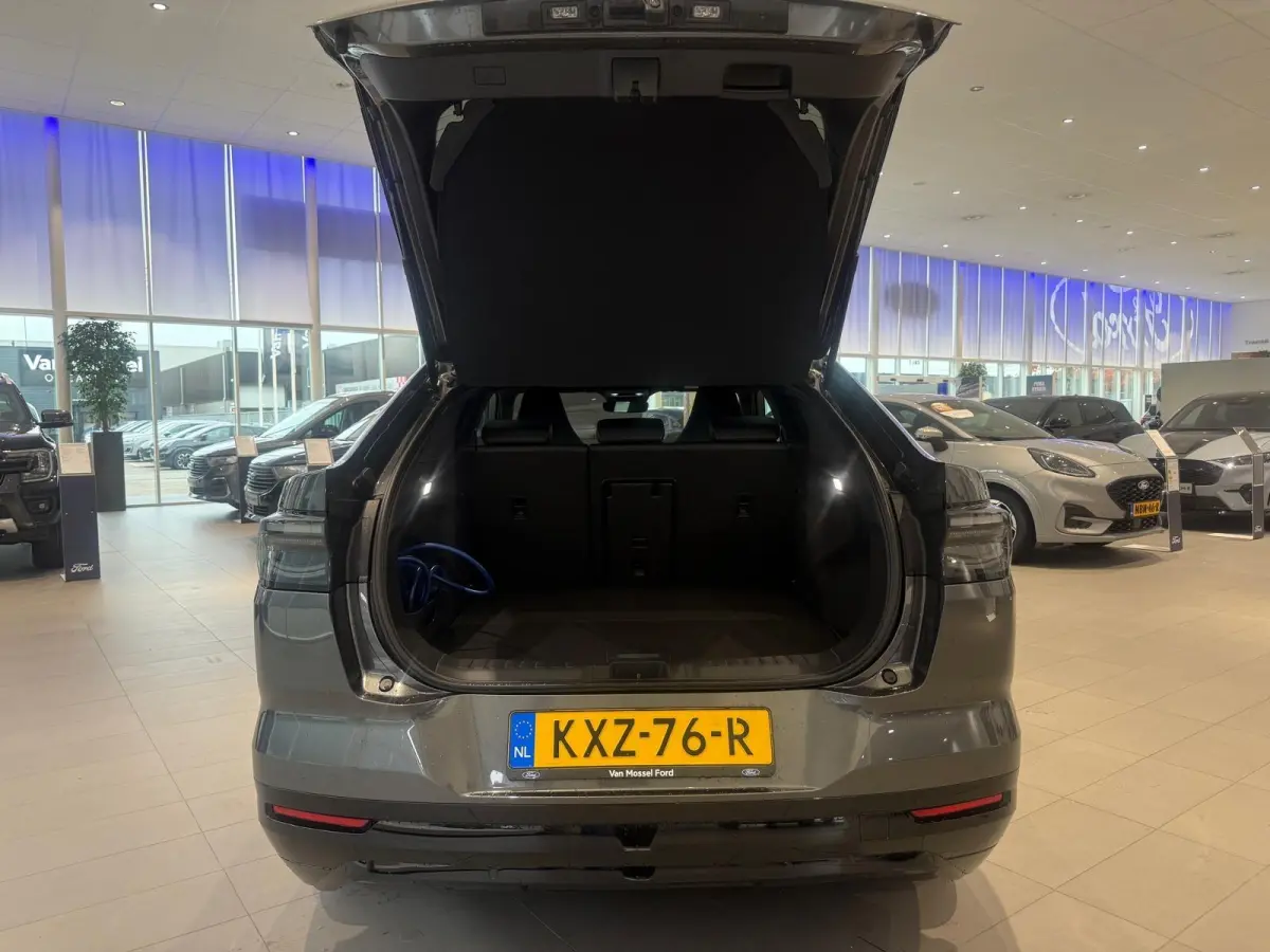Select Extended Range RWD 77 kWh | TREKHAAK | WARMTEPOMP| B&O GELUIDSSYSTEEM|