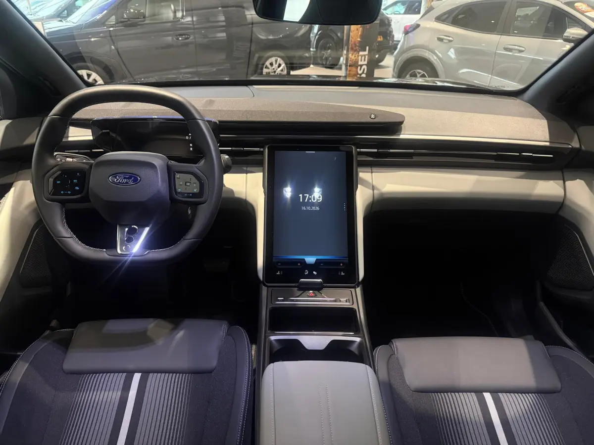 Select Extended Range RWD 77 kWh | TREKHAAK | WARMTEPOMP| B&O GELUIDSSYSTEEM|