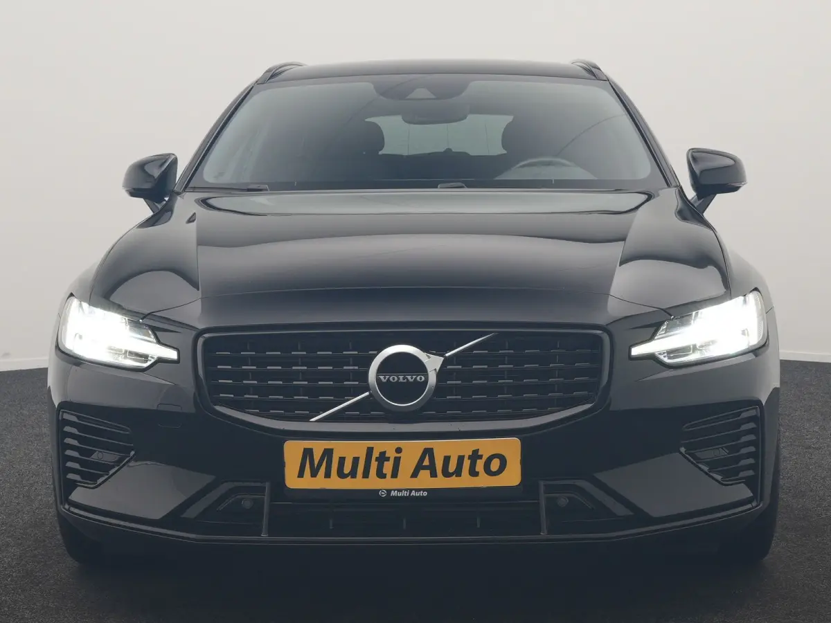 T6 Recharge AWD R-Design PHEV 340pk Dealer O.H. | SOH 82,8% | Camera | Harman / Kardon | Lederen Sportstoelen Memory & Verwarmd | Stuur Verwarmd | Keyless | BLIS | Cruise Control | Apple Car