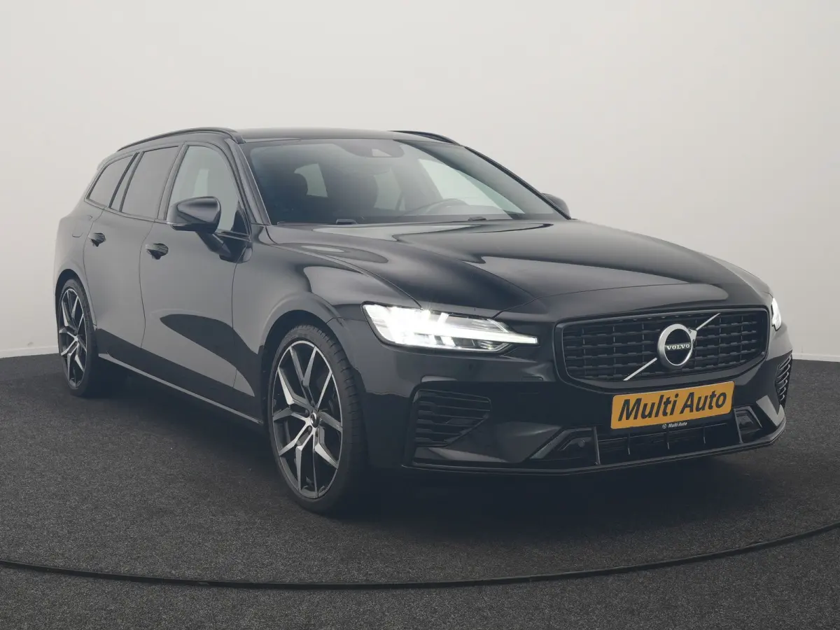 T6 Recharge AWD R-Design PHEV 340pk Dealer O.H. | SOH 82,8% | Camera | Harman / Kardon | Lederen Sportstoelen Memory & Verwarmd | Stuur Verwarmd | Keyless | BLIS | Cruise Control | Apple Car