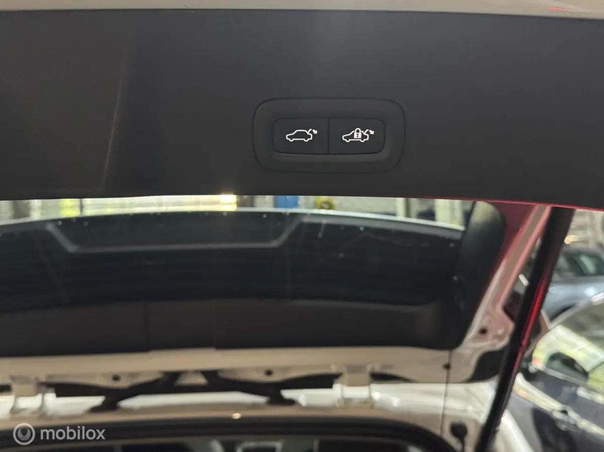1.5 T4 Plug-in hybrid Ultimate Dark