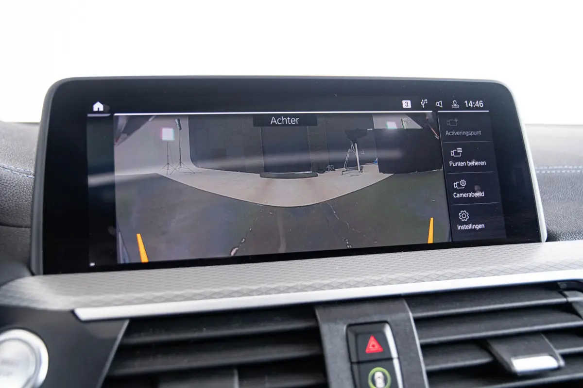 xDrive30e High Executive M Sport - Trekhaak - Panoramadak - Driving/Parking assistant plus - Comfort Access - Stoelverwarming voor/achter - Head up - Harman Kardon - Ambiance verlichting -