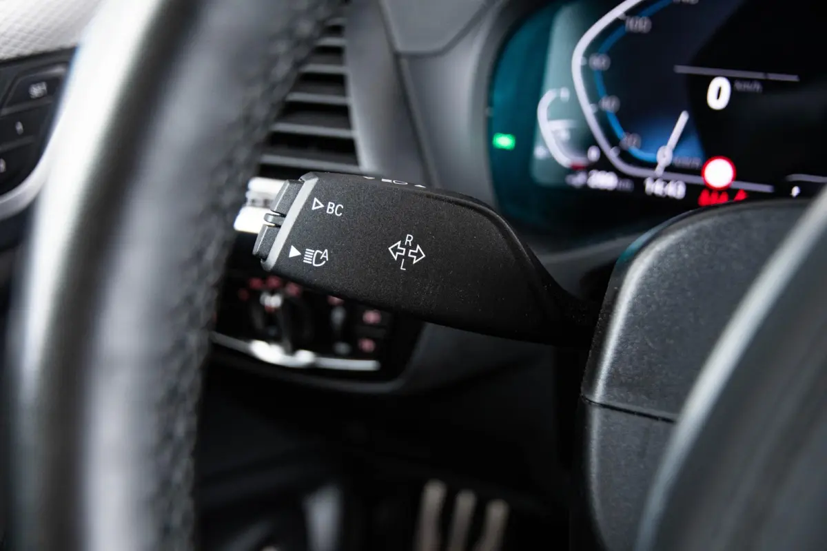 xDrive30e High Executive M Sport - Trekhaak - Panoramadak - Driving/Parking assistant plus - Comfort Access - Stoelverwarming voor/achter - Head up - Harman Kardon - Ambiance verlichting -