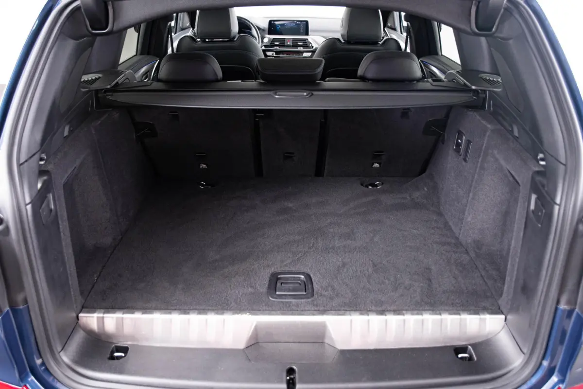 xDrive30e High Executive M Sport - Trekhaak - Panoramadak - Driving/Parking assistant plus - Comfort Access - Stoelverwarming voor/achter - Head up - Harman Kardon - Ambiance verlichting -