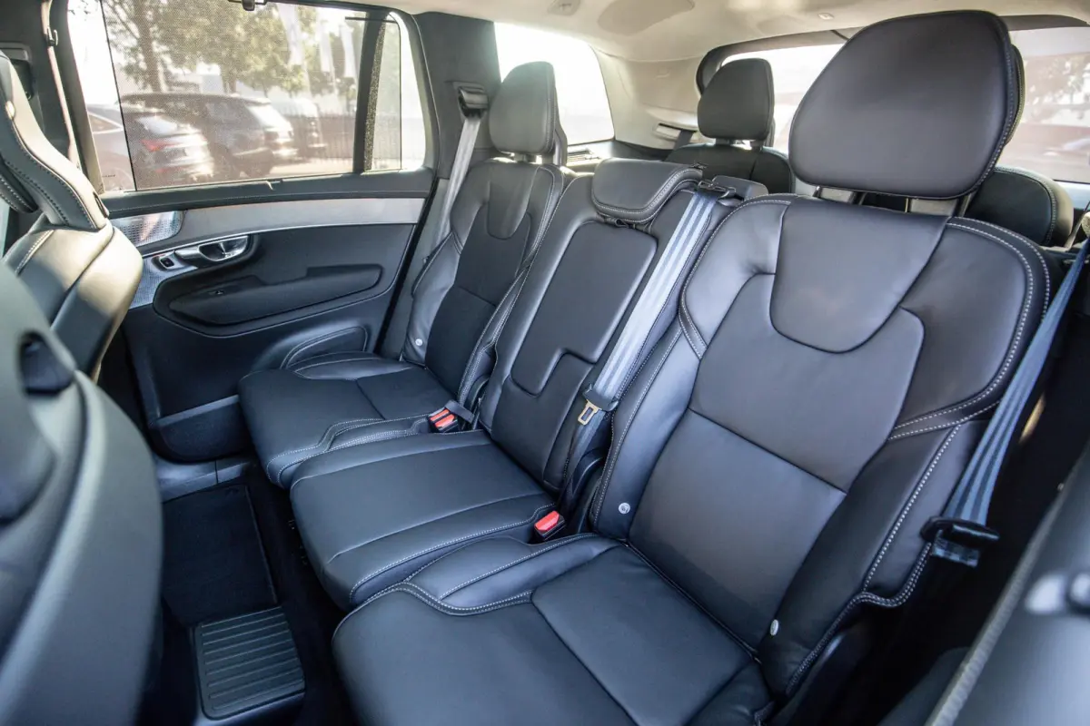 2.0 T8 Plug-in hybrid AWD Ultra Dark Exec. Ed.