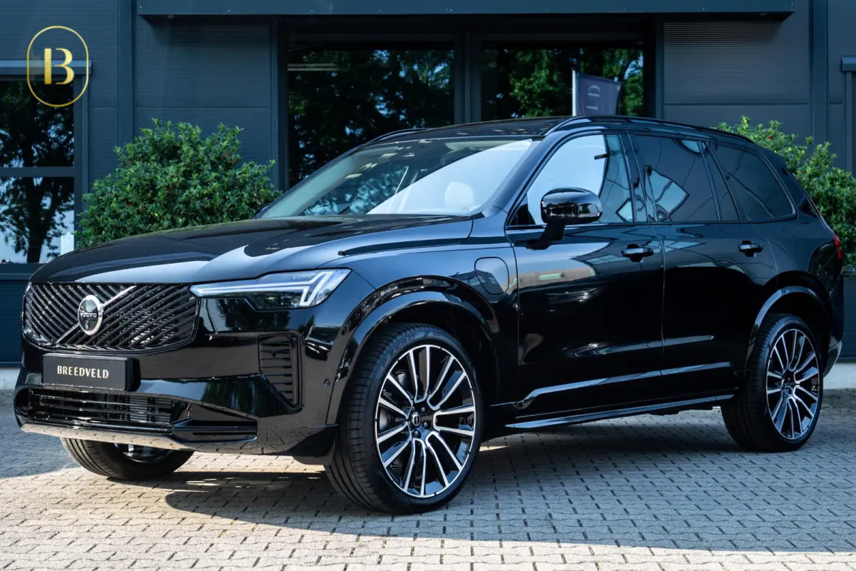 2.0 T8 Plug-in hybrid AWD Ultra Dark Exec. Ed.