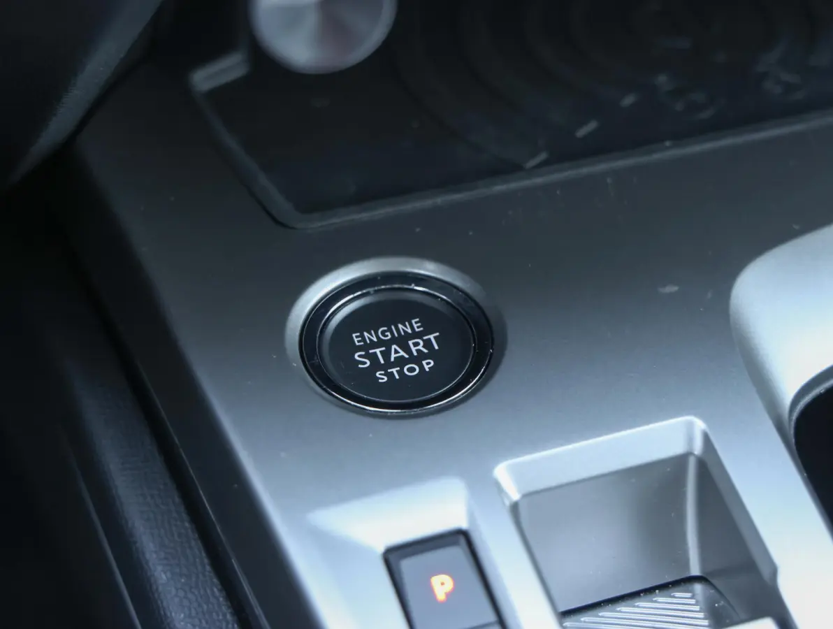 1.2 Hybrid 145 e-DCS6 Allure Demo deal ! | Stoelverwarming/stuur | 360* camera | Adaptieve cruise control | Apple Carplay & Android Auto