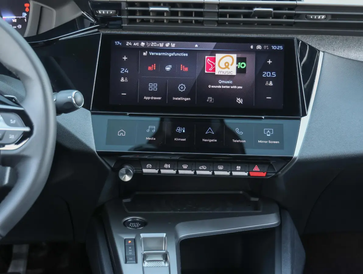 1.2 Hybrid 145 e-DCS6 Allure Demo deal ! | Stoelverwarming/stuur | 360* camera | Adaptieve cruise control | Apple Carplay & Android Auto
