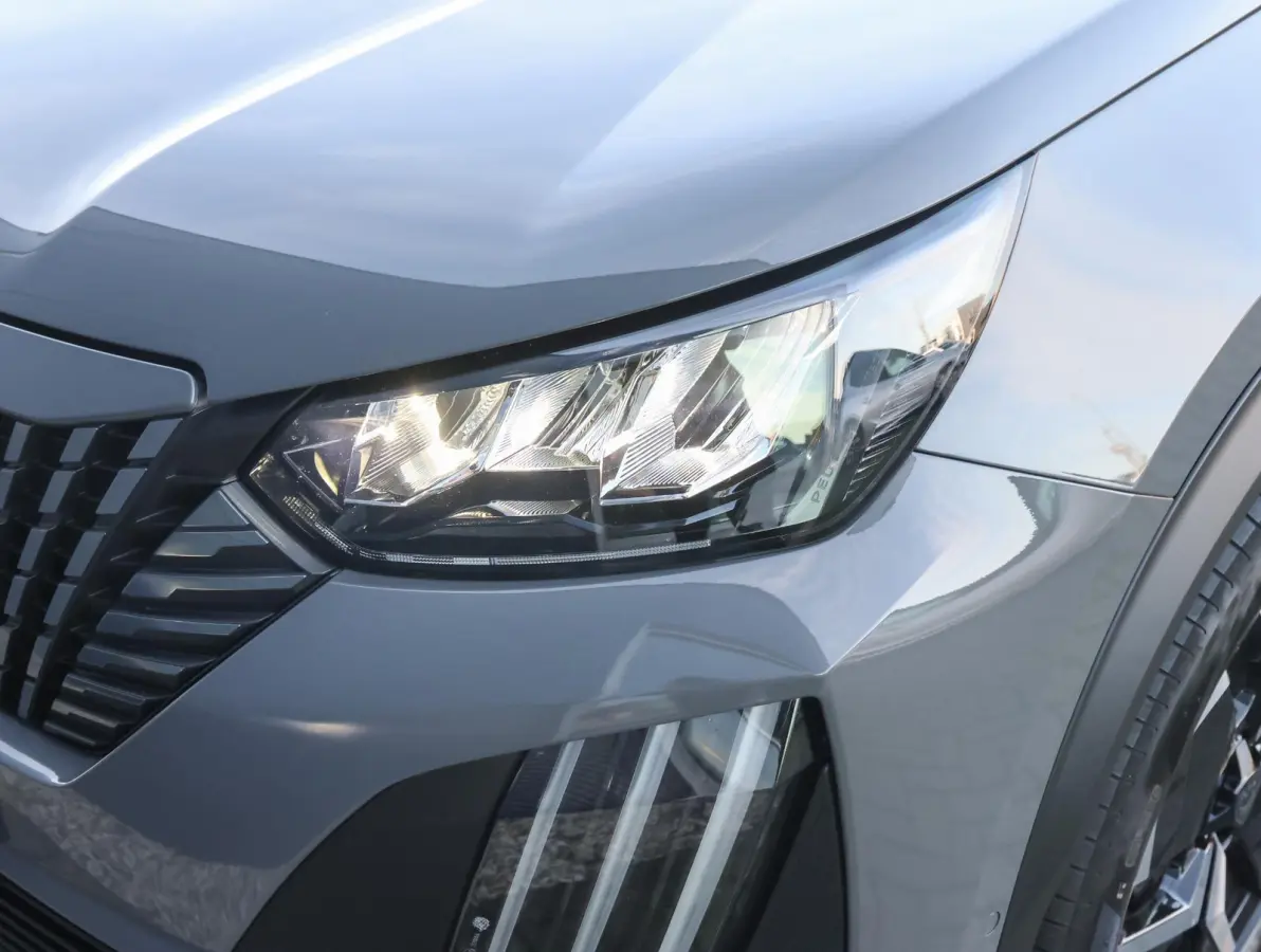1.2 Hybrid 145 Allure Camera | 8 jaar garantie! | 360* vision camera | Isofix | Navigatie | Apple Carplay & Android Auto