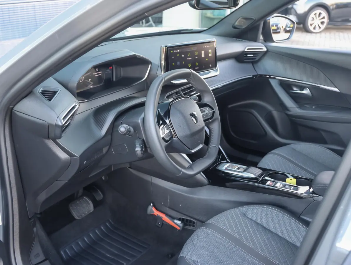 1.2 Hybrid 145 Allure Camera | 8 jaar garantie! | 360* vision camera | Isofix | Navigatie | Apple Carplay & Android Auto