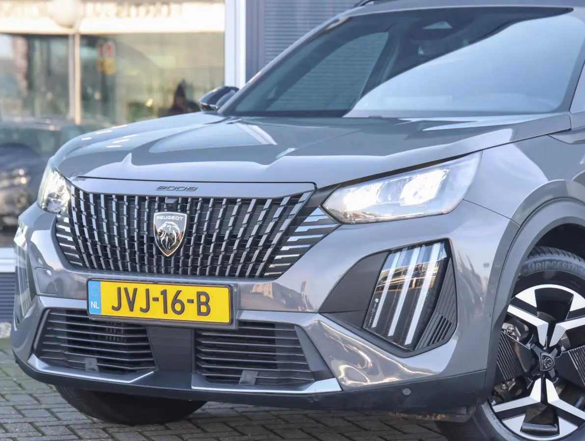 1.2 Hybrid 145 Allure Camera | 8 jaar garantie! | 360* vision camera | Isofix | Navigatie | Apple Carplay & Android Auto