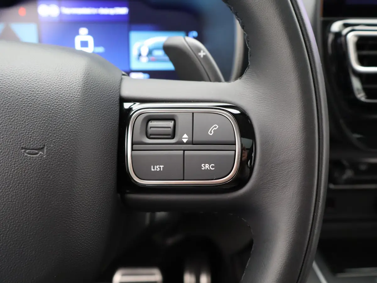 1.6 Plug-in Hybrid 225pk Plus 98,5% SOH | Carplay | Panoramadak | Elek. Verstelbare Stoelen met geheugen | Camera | PDC V+A | Keyless | Origineel NL!