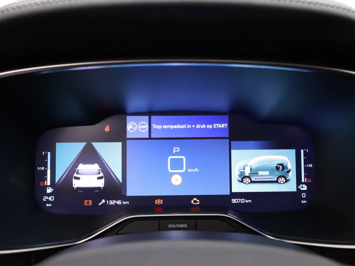 1.6 Plug-in Hybrid 225pk Plus 98,5% SOH | Carplay | Panoramadak | Elek. Verstelbare Stoelen met geheugen | Camera | PDC V+A | Keyless | Origineel NL!