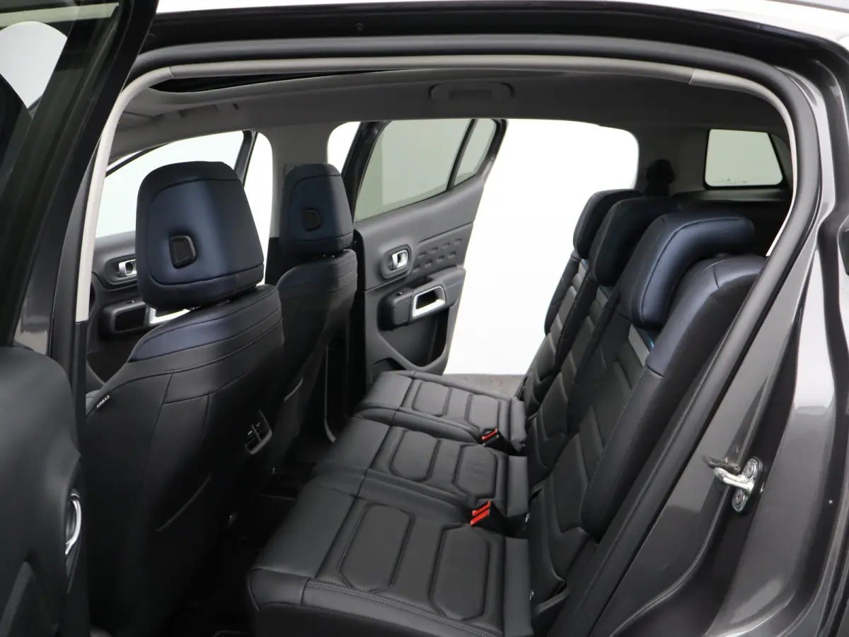 1.6 Plug-in Hybrid 225pk Plus 98,5% SOH | Carplay | Panoramadak | Elek. Verstelbare Stoelen met geheugen | Camera | PDC V+A | Keyless | Origineel NL!