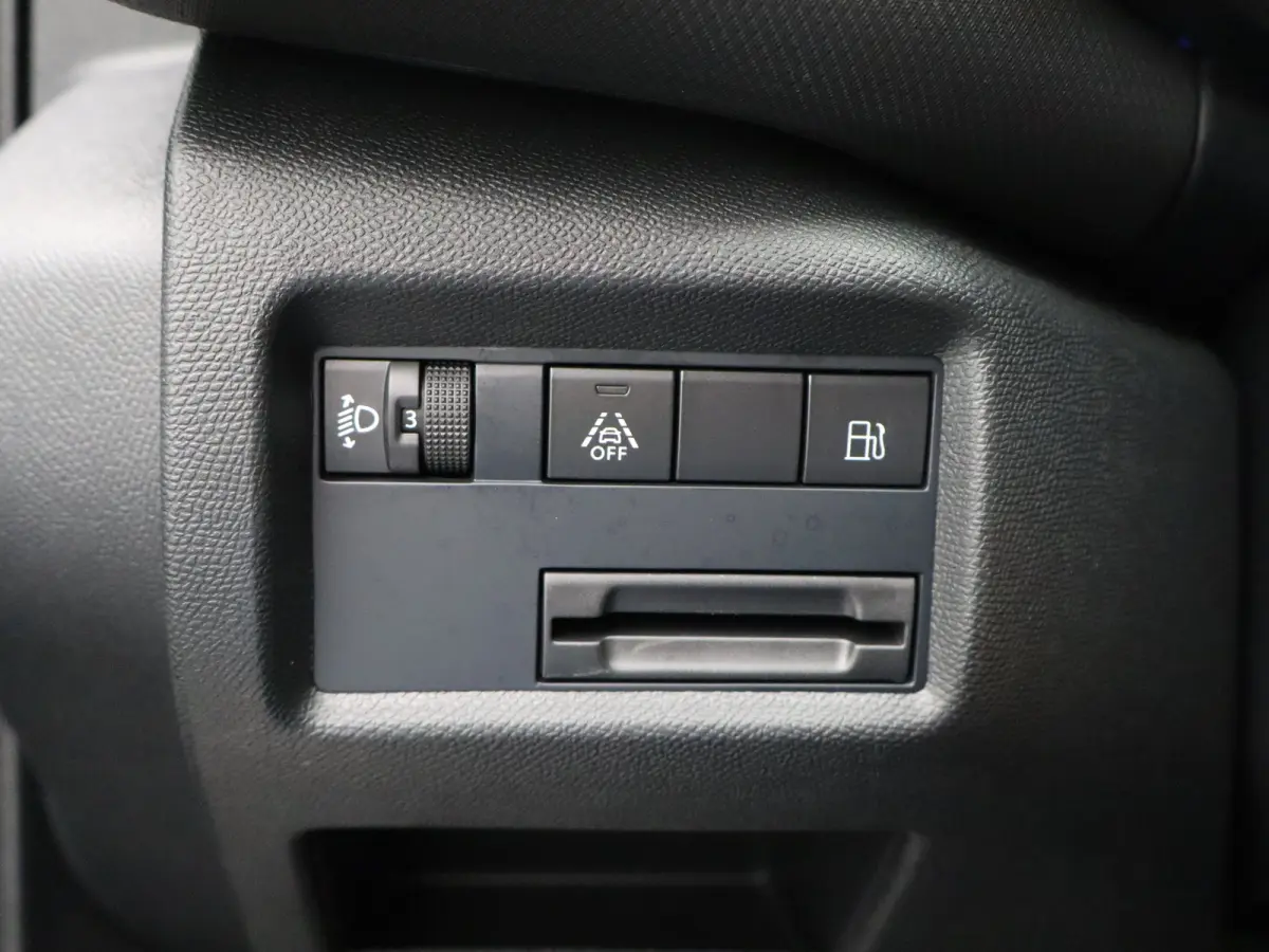 1.6 Plug-in Hybrid 225pk Plus 98,5% SOH | Carplay | Panoramadak | Elek. Verstelbare Stoelen met geheugen | Camera | PDC V+A | Keyless | Origineel NL!