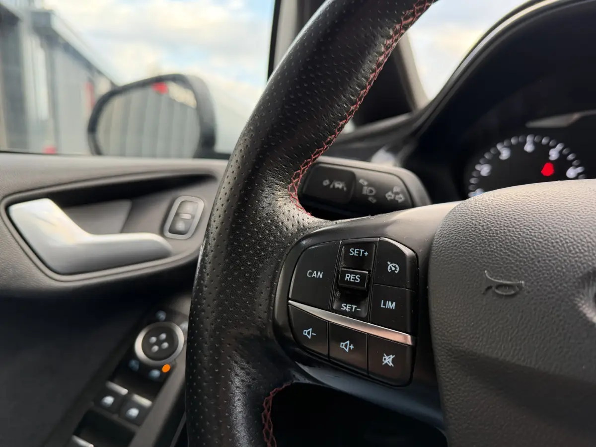 1.0 EcoBoost ST-Line X | STOEL/ STUURVERW. | TREKHAAK | XENON / LED | B&O |