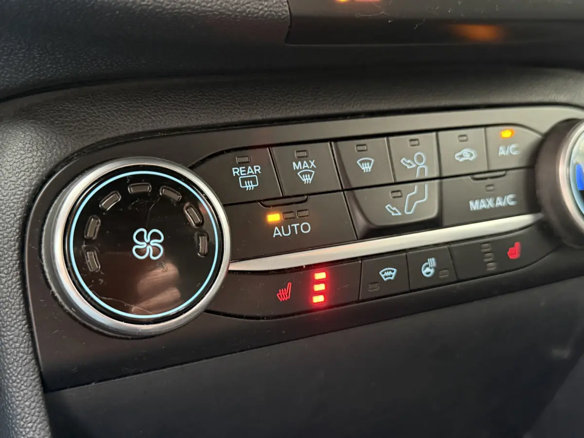 1.0 EcoBoost ST-Line X | STOEL/ STUURVERW. | TREKHAAK | XENON / LED | B&O |