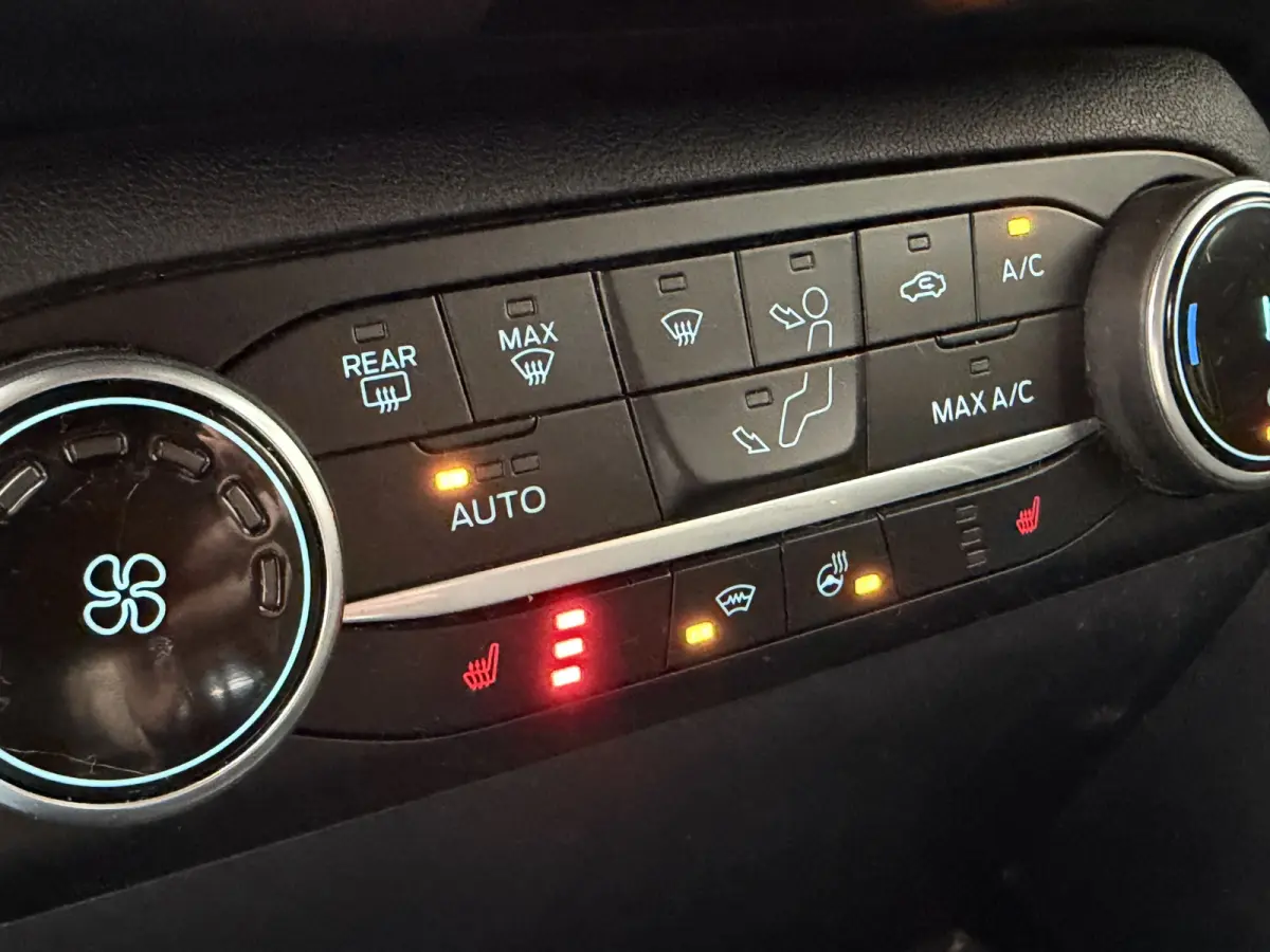 1.0 EcoBoost ST-Line X | STOEL/ STUURVERW. | TREKHAAK | XENON / LED | B&O |