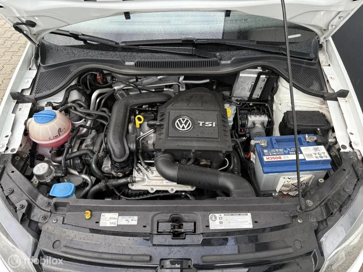 1.0 TSI Navi / 5-Drs / Airco / Bluetooth