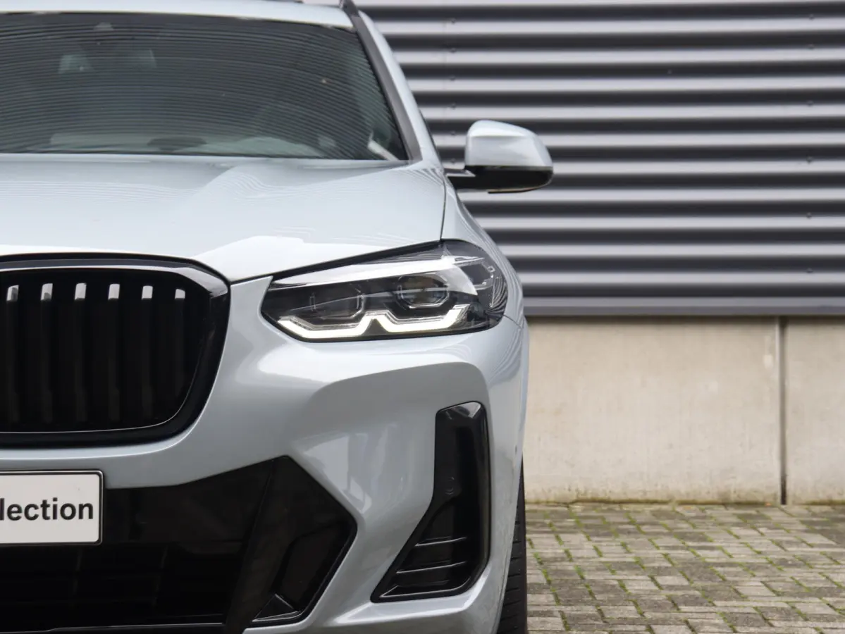 xDrive30e | M Sportpakket | Panodak | Head-Up | Harman Kardon | Comfort Access | Elektr. Stoelen | Parking Pack | 19'' LMV