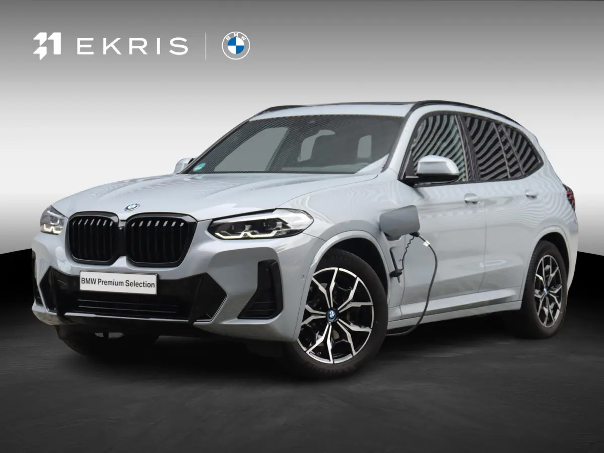 xDrive30e | M Sportpakket | Panodak | Head-Up | Harman Kardon | Comfort Access | Elektr. Stoelen | Parking Pack | 19'' LMV