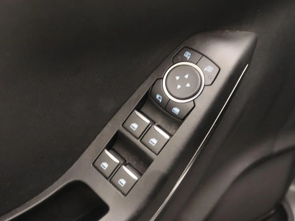 1.0 EcoBoost ST-Line X | Apple Carplay/Android Auto | B&O | Achteruitrijcamera | Winterpakket| Lichtmetalen Velgen |