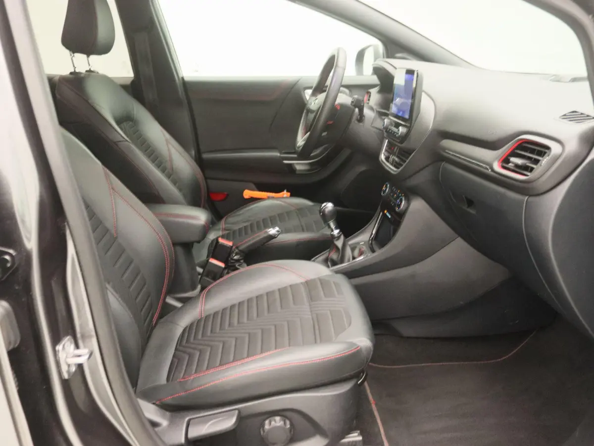 1.0 EcoBoost ST-Line X | Apple Carplay/Android Auto | B&O | Achteruitrijcamera | Winterpakket| Lichtmetalen Velgen |