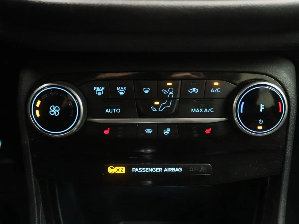1.0 EcoBoost ST-Line X | Apple Carplay/Android Auto | B&O | Achteruitrijcamera | Winterpakket| Lichtmetalen Velgen |