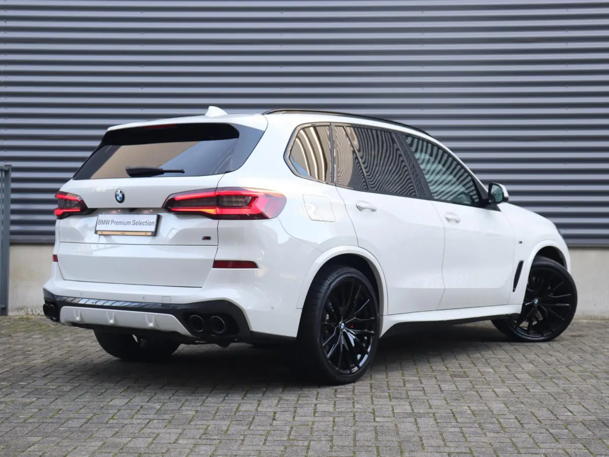 xDrive45e | High Executive | M Sportpakket | Panodak | Head-Up | Parking Assistant Plus | Laserlight | Driving Assistant Prof. | 22'' LMV
