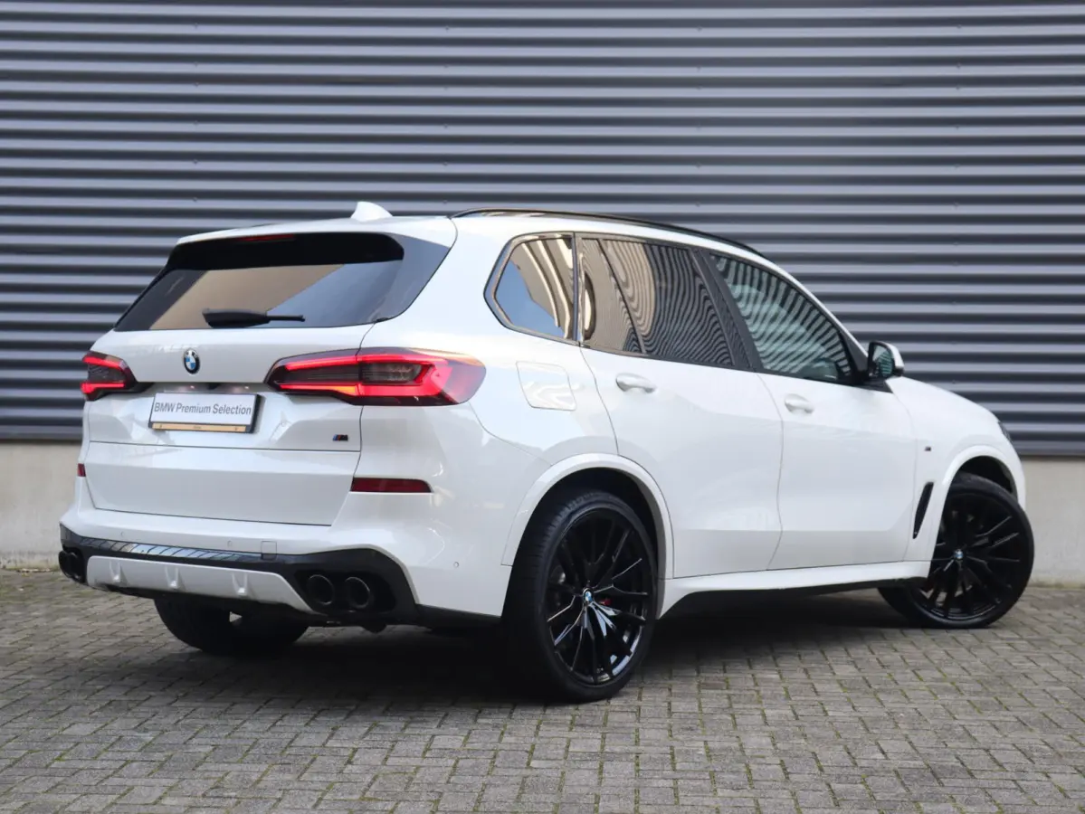 xDrive45e | High Executive | M Sportpakket | Panodak | Head-Up | Parking Assistant Plus | Laserlight | Driving Assistant Prof. | 22'' LMV