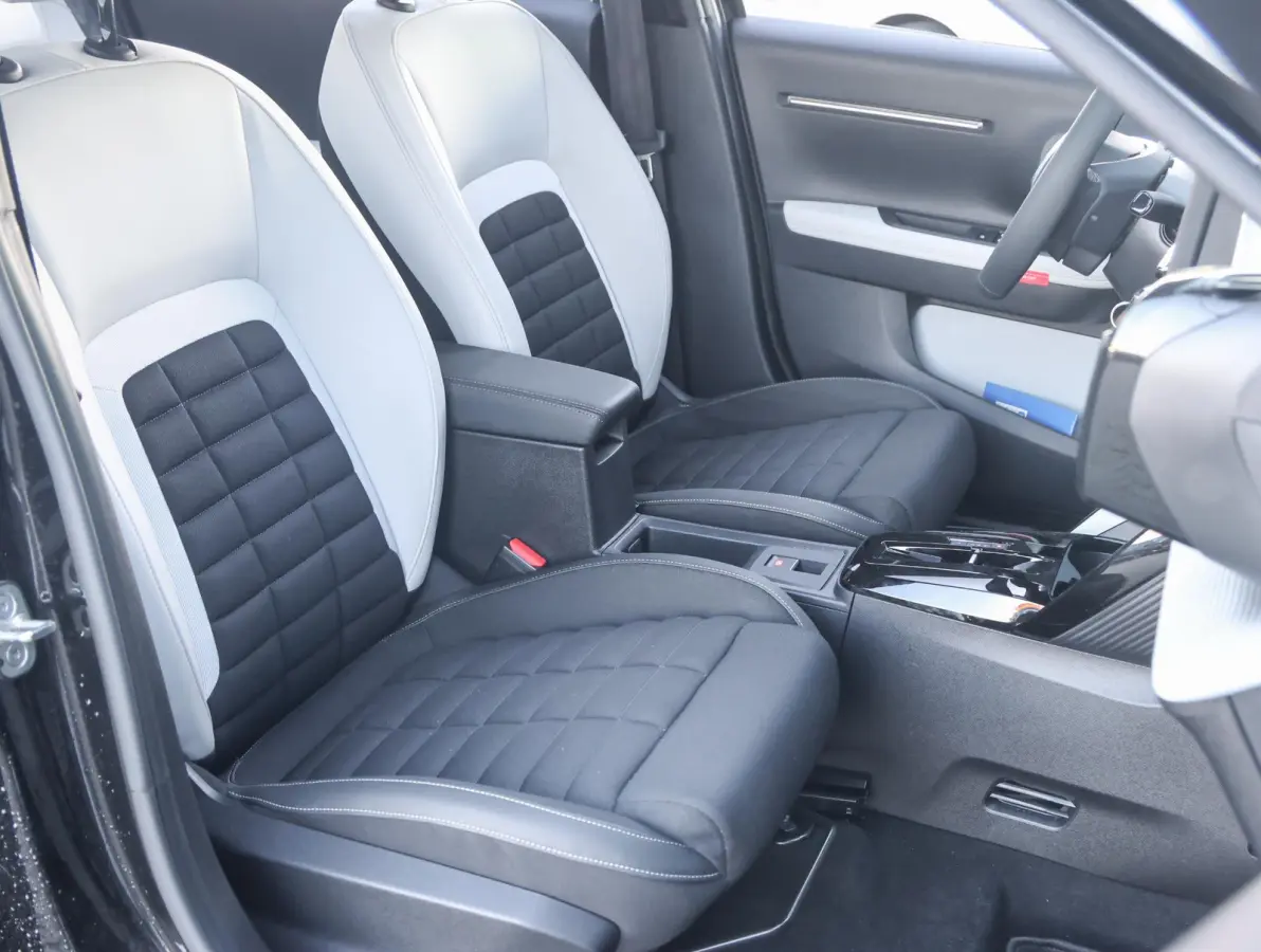 Max 113pk Extended Range 54 kWh Demo deal! | 8 jaar garantie! | Camera | Parkeersensoren | Apple Carplay / Android Auto | Cruise Control | Dodehoek Detectie