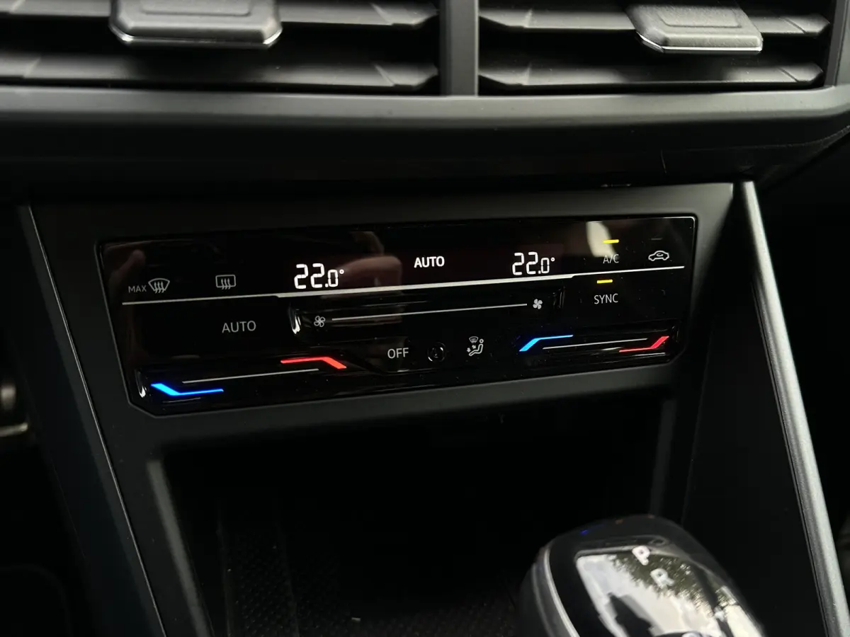 1.5 TSI 150 pk R-Line IQ Lights, Keyless, Dealeronderhouden