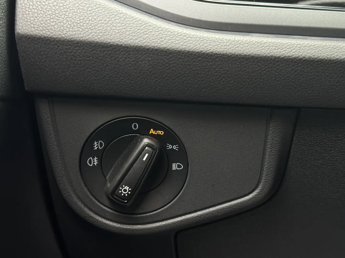 1.5 TSI 150 pk R-Line IQ Lights, Keyless, Dealeronderhouden